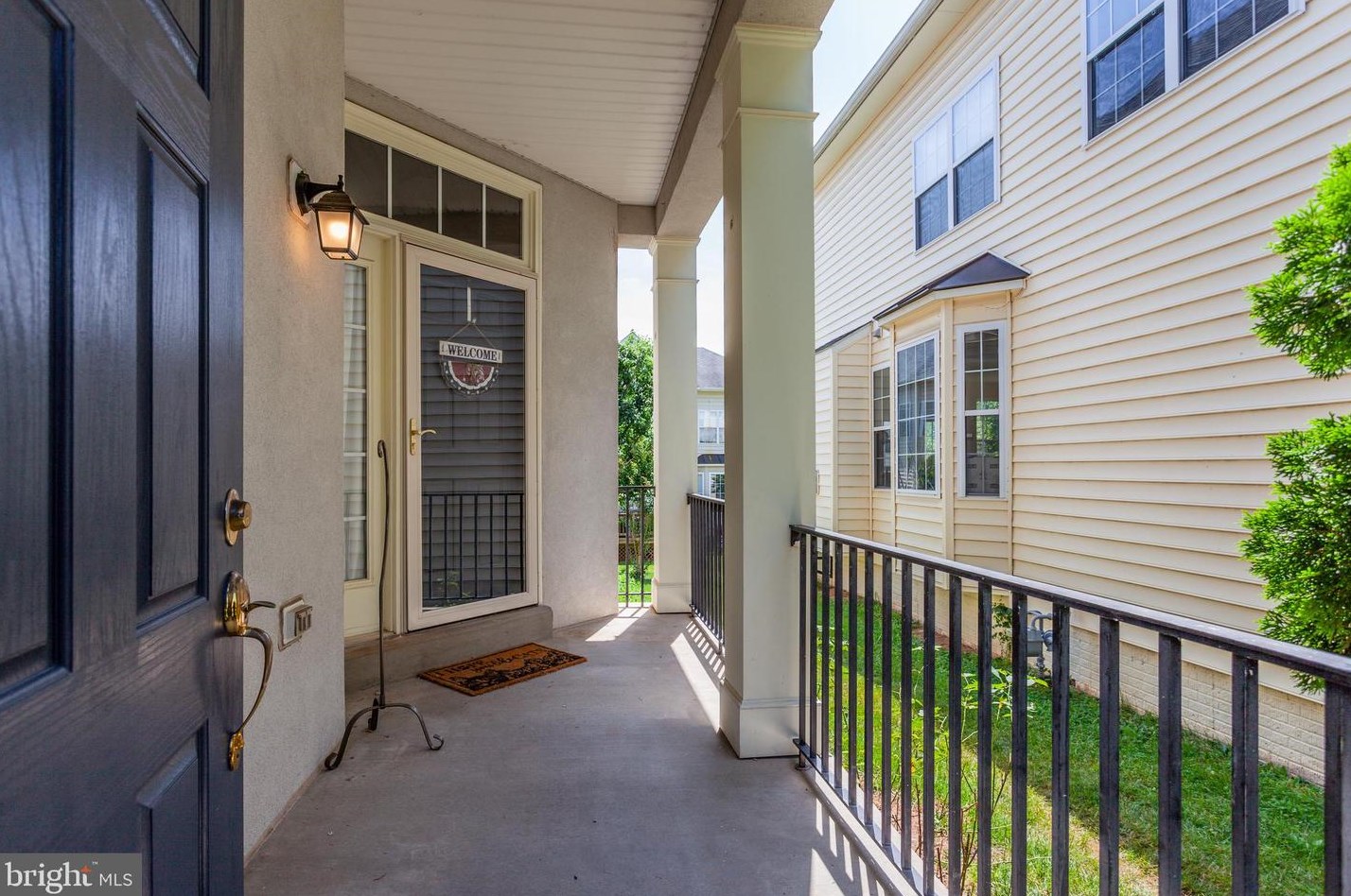 9434 Stilson Dr, Manassas VA  20110-8317 exterior