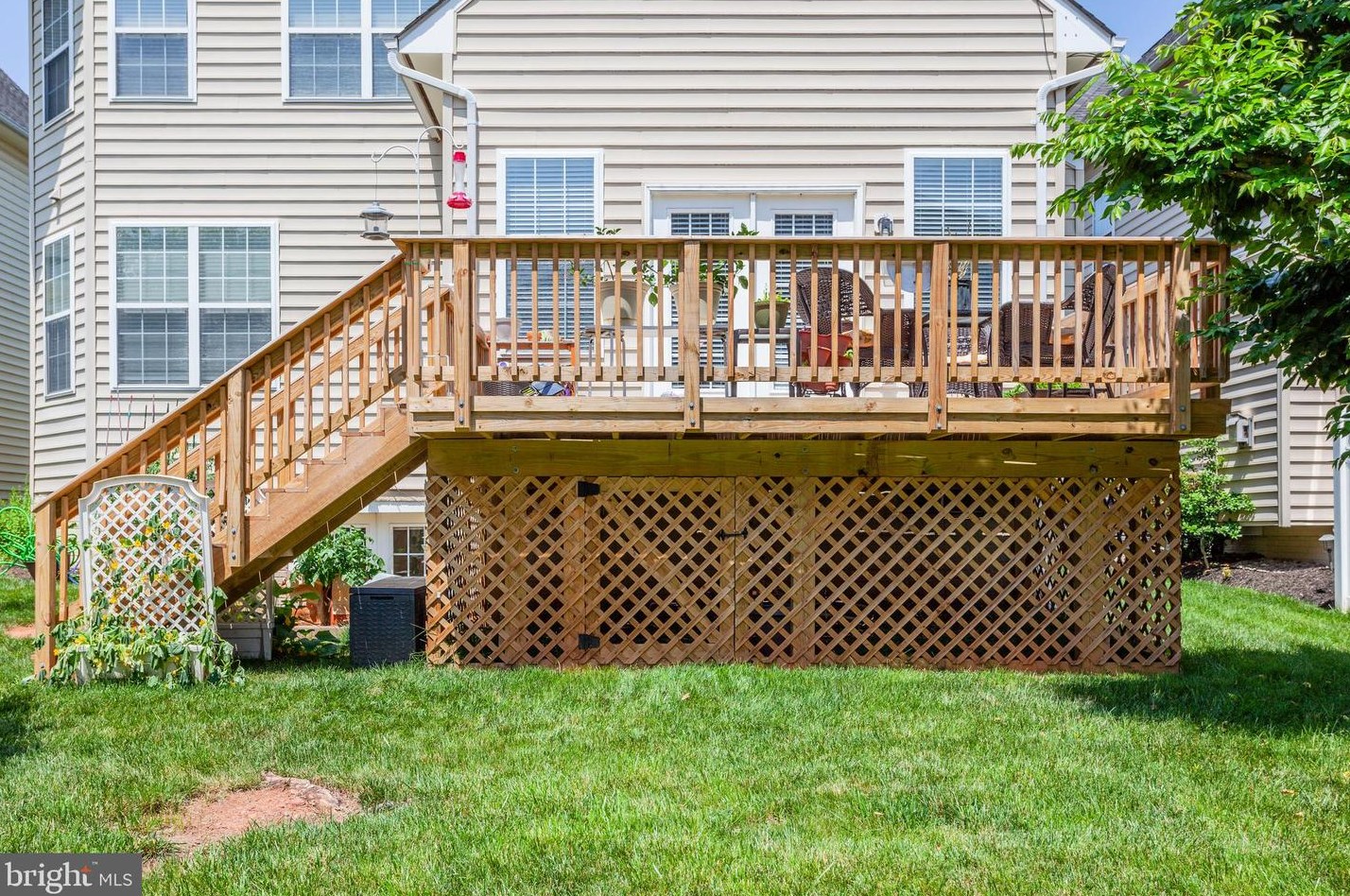9434 Stilson Dr, Manassas VA  20110-8317 exterior