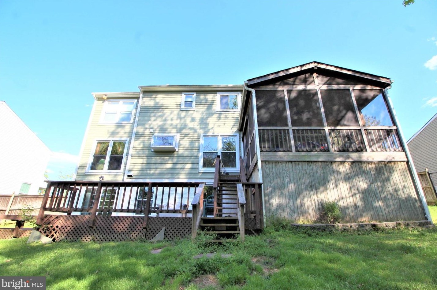 10284 Cedar Ridge Dr, Manassas, VA 20110