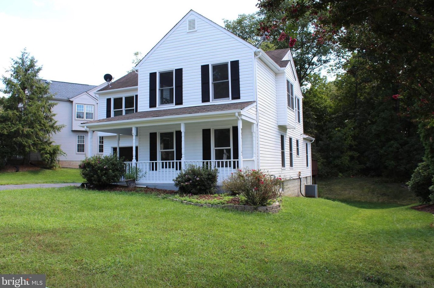 9612 Shannon Ln, Manassas, VA 20110-6044