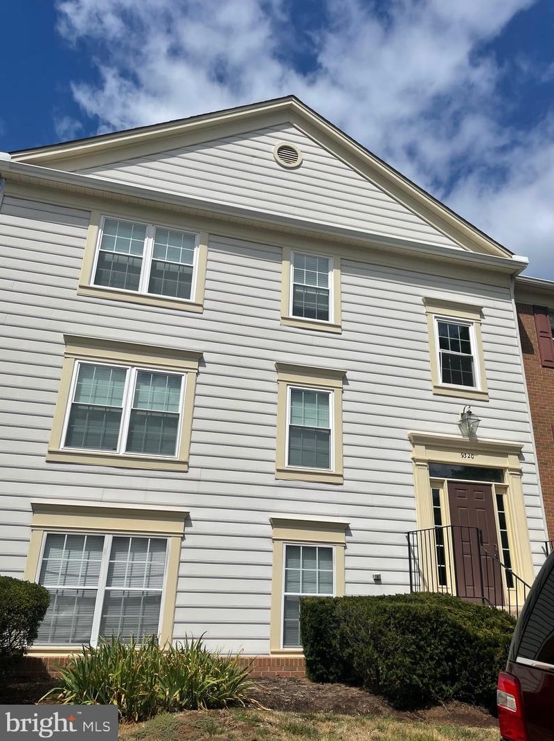9320 Caspian Way Apt 101, Manassas, VA 20110