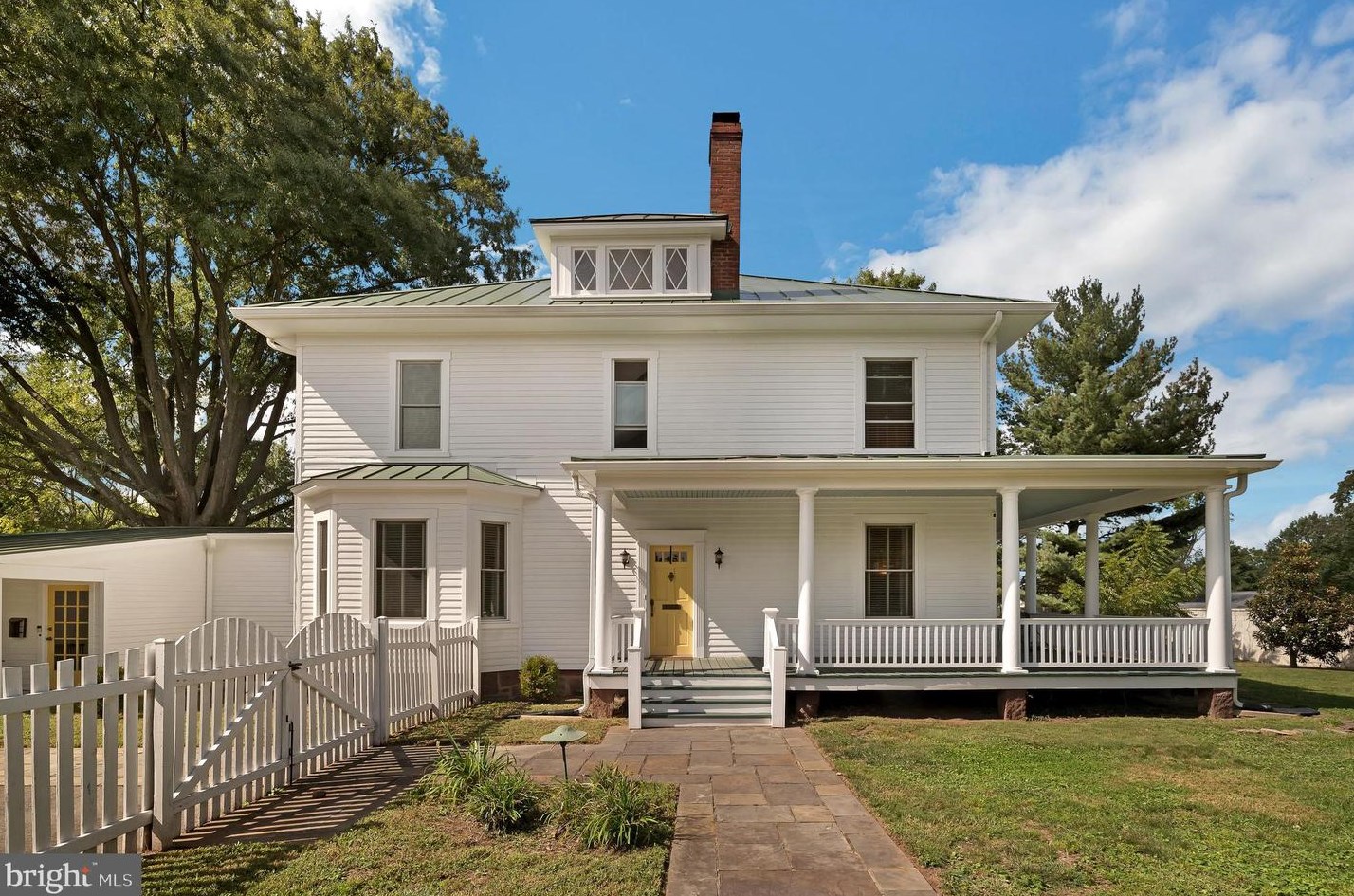 9026 Sudley Rd, Manassas, VA 20110