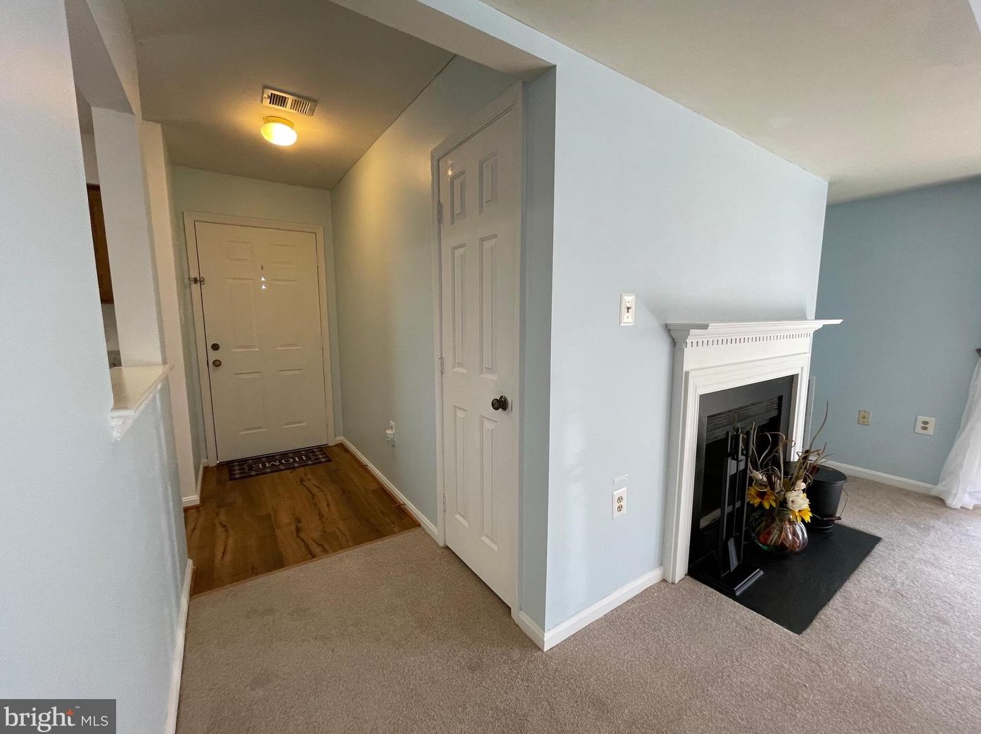 9922 Grapewood Ct, Manassas, VA 20110
