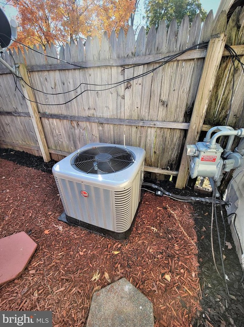 9805 Buckner Rd, Manassas VA  20110-5901 exterior