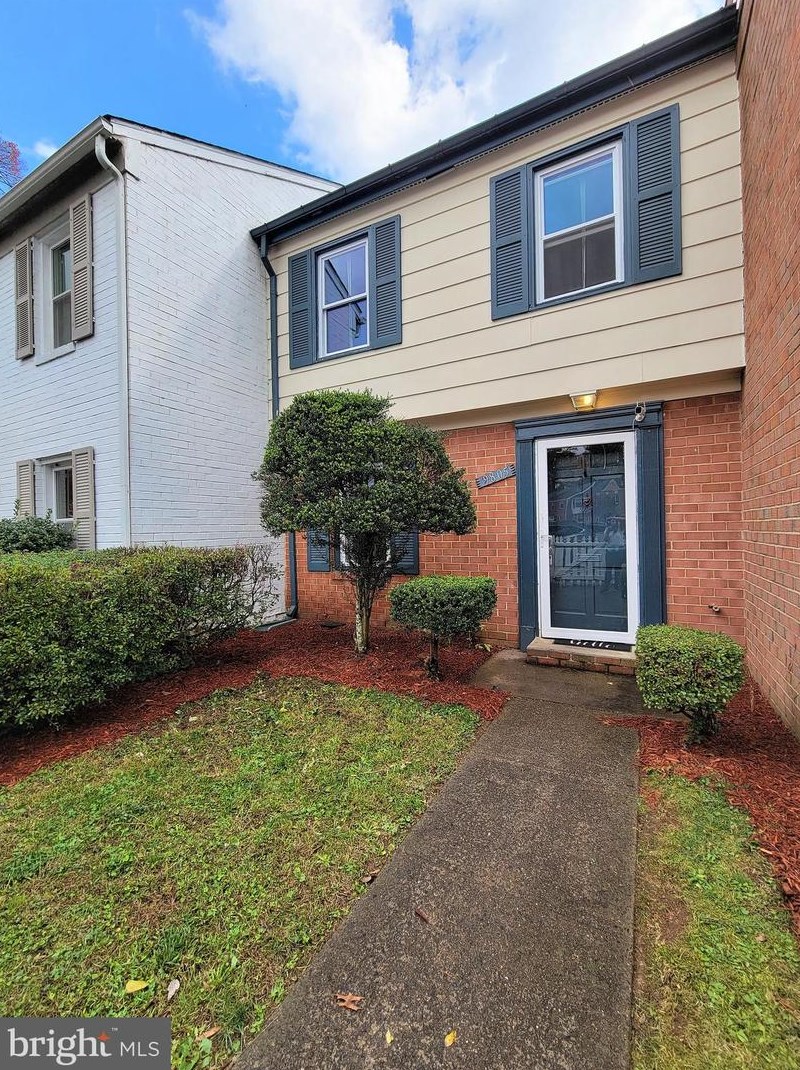 9805 Buckner Rd, Manassas VA  20110-5901 exterior