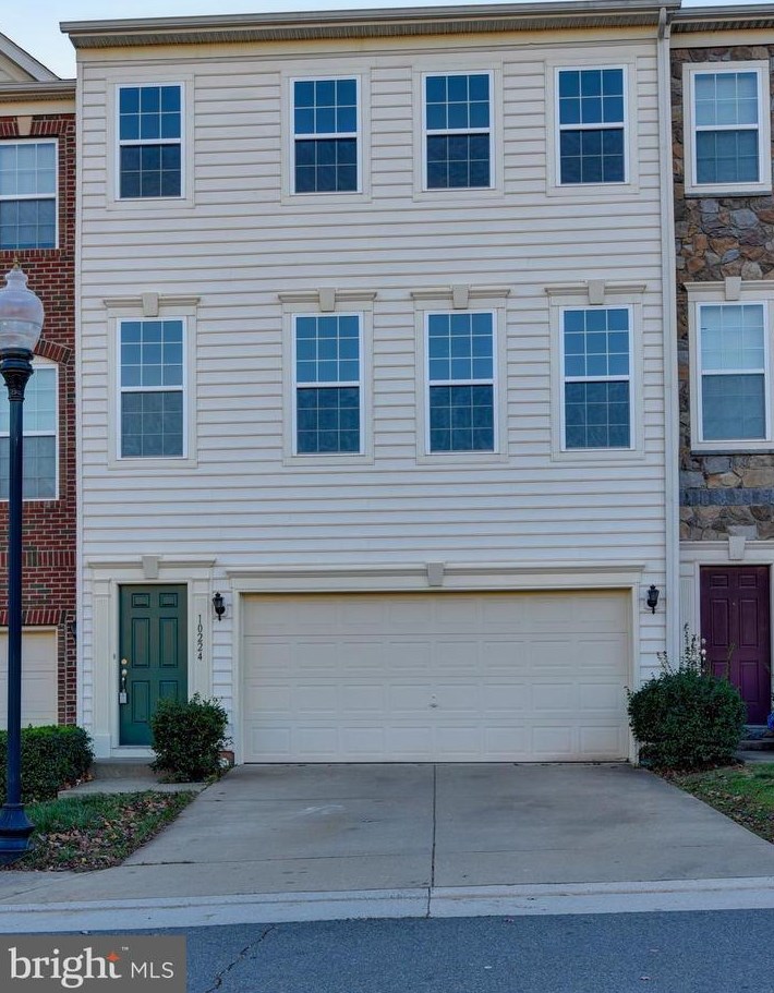 10224 Abington Way, Manassas, VA 20110-2807