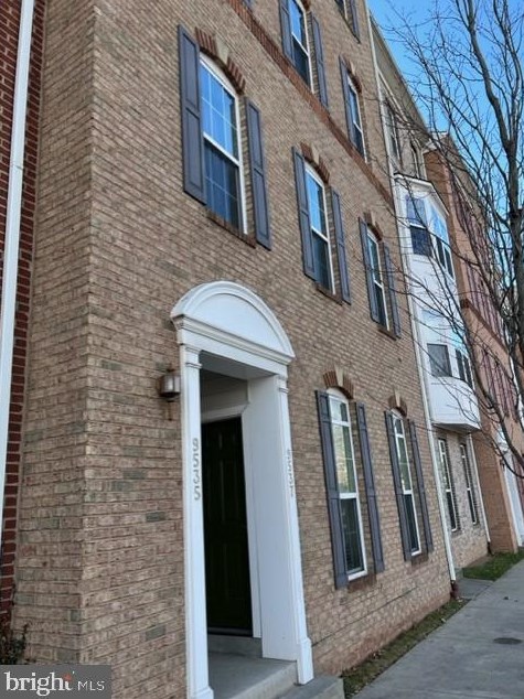 9537 Center St, Manassas, VA 20110