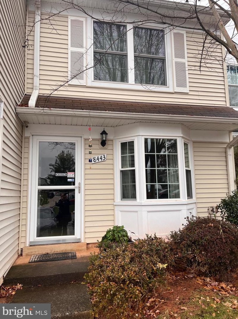 8443 Braxted Ln, Manassas, VA 20110
