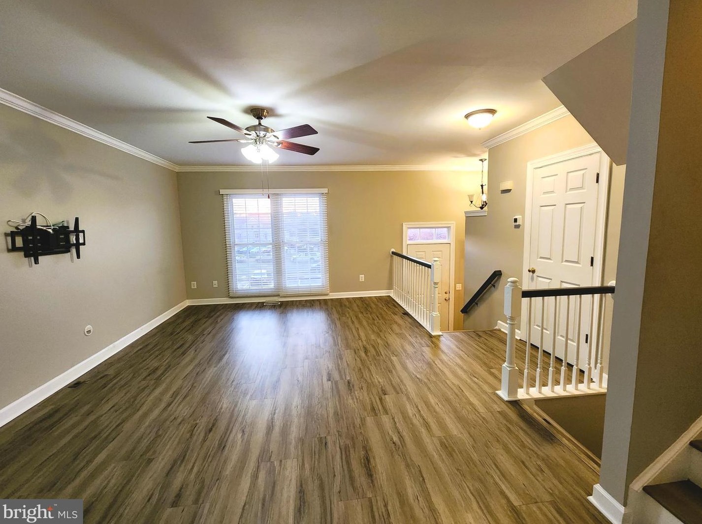 9183 Burnet Ct, Manassas, VA 20110