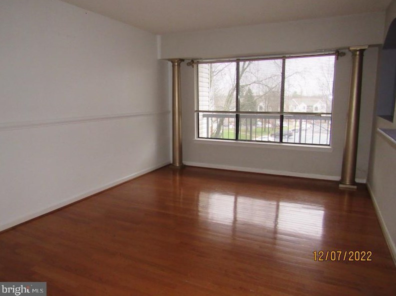 8374 Buttress Ln, Manassas VA  20110-7076 exterior