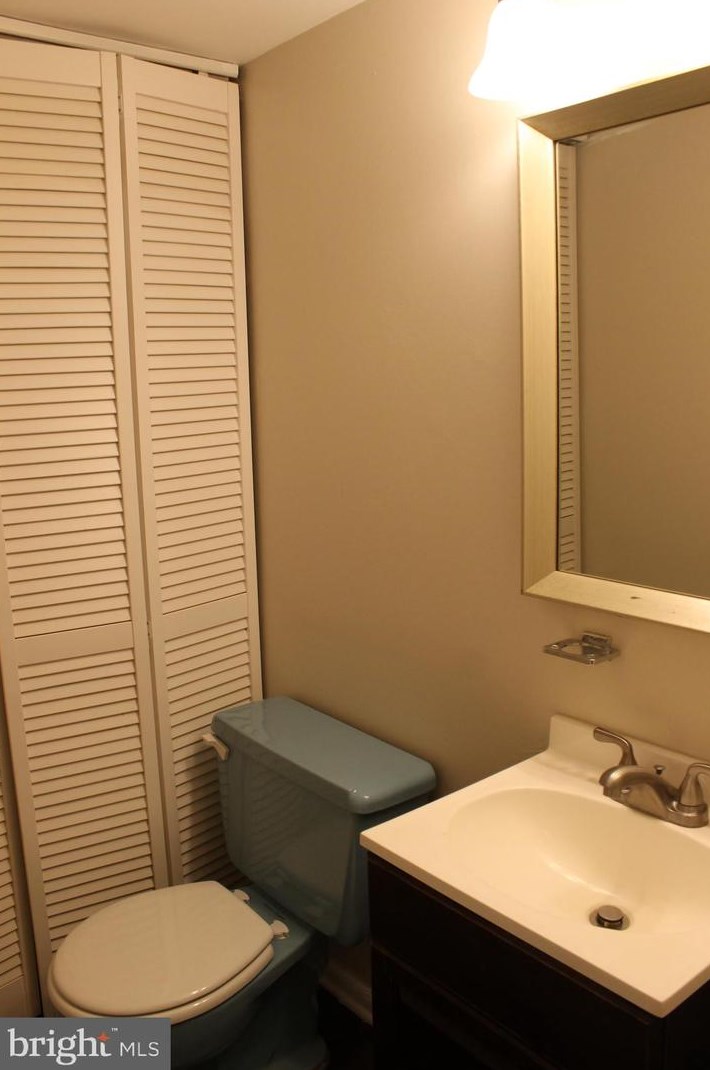 9233 Byrd Dr, Manassas, VA 20110