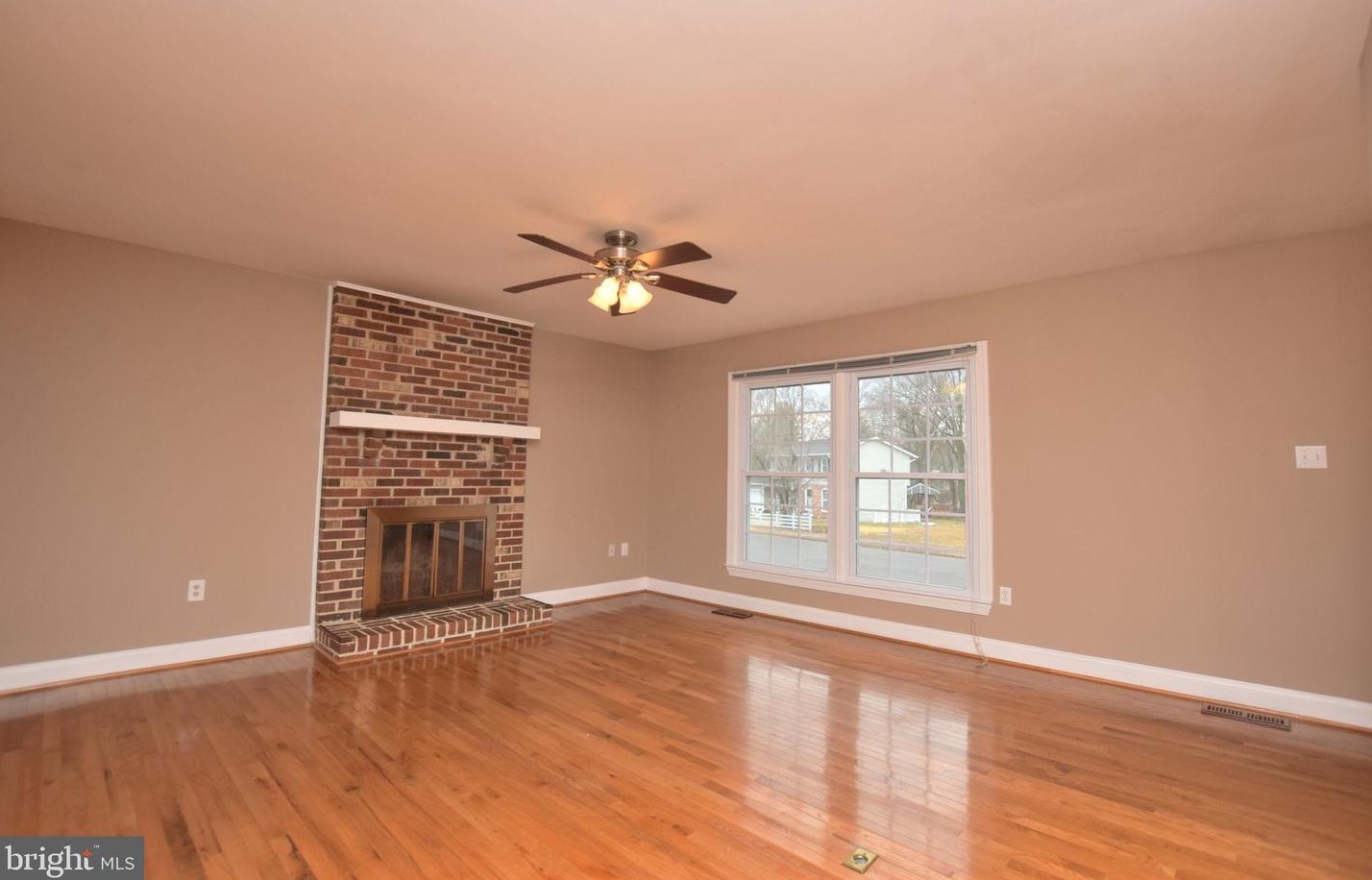 9208 Greengate Ct, Manassas, VA 20110