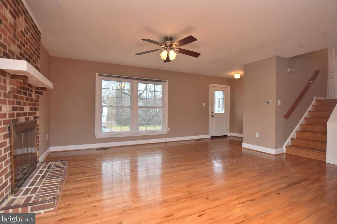 9208 Greengate Ct, Manassas VA  20110-4207 exterior