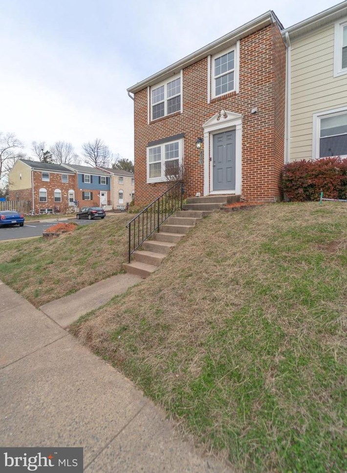 8363 Shady Grove Cir, Manassas, VA 20110-4636