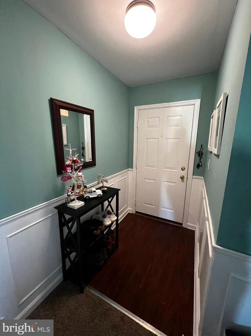 8383 Buttress Ln Apt 403, Manassas, VA 20110