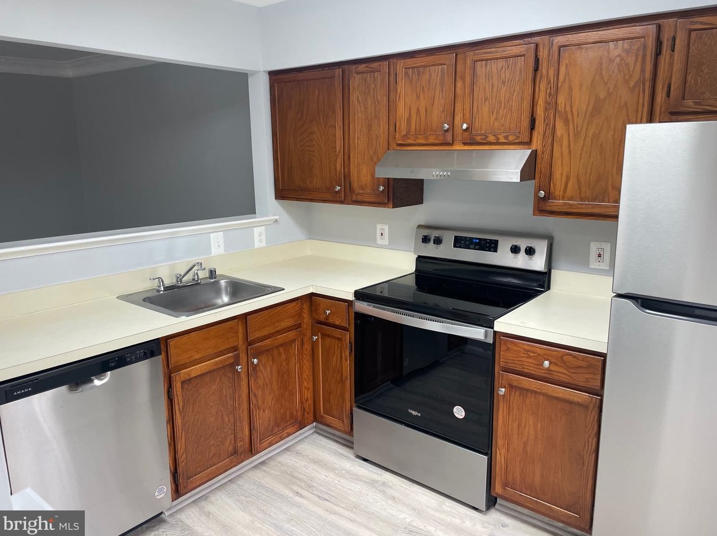 9458 Scarlet Oak Dr, Manassas, VA 20110-5658