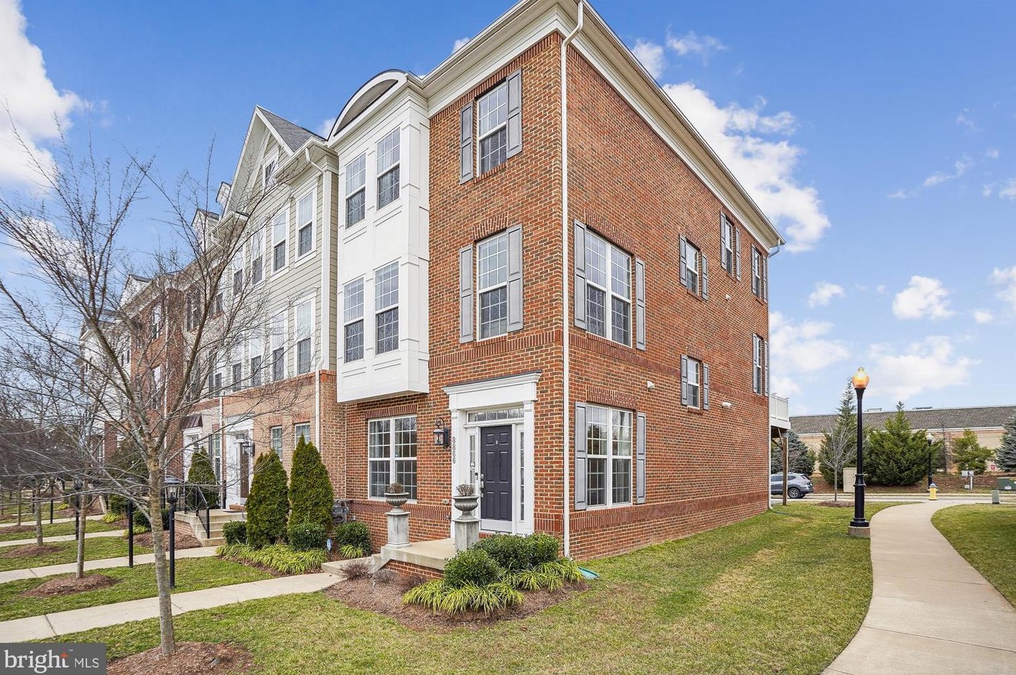 8866 Orchard Ln, Manassas, VA 20110-8432