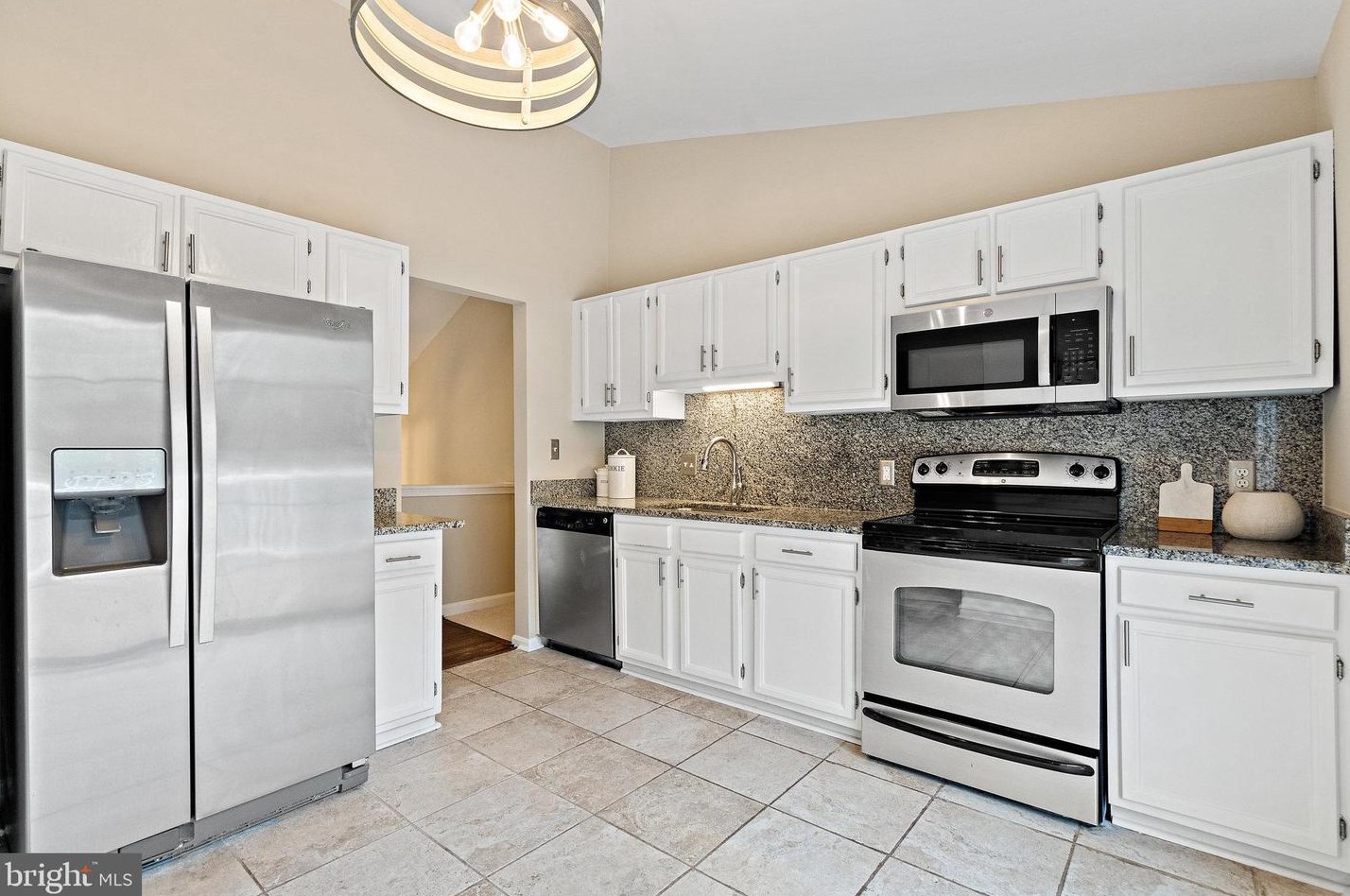10160 Forest Hill Cir, Manassas, VA 20110-2183