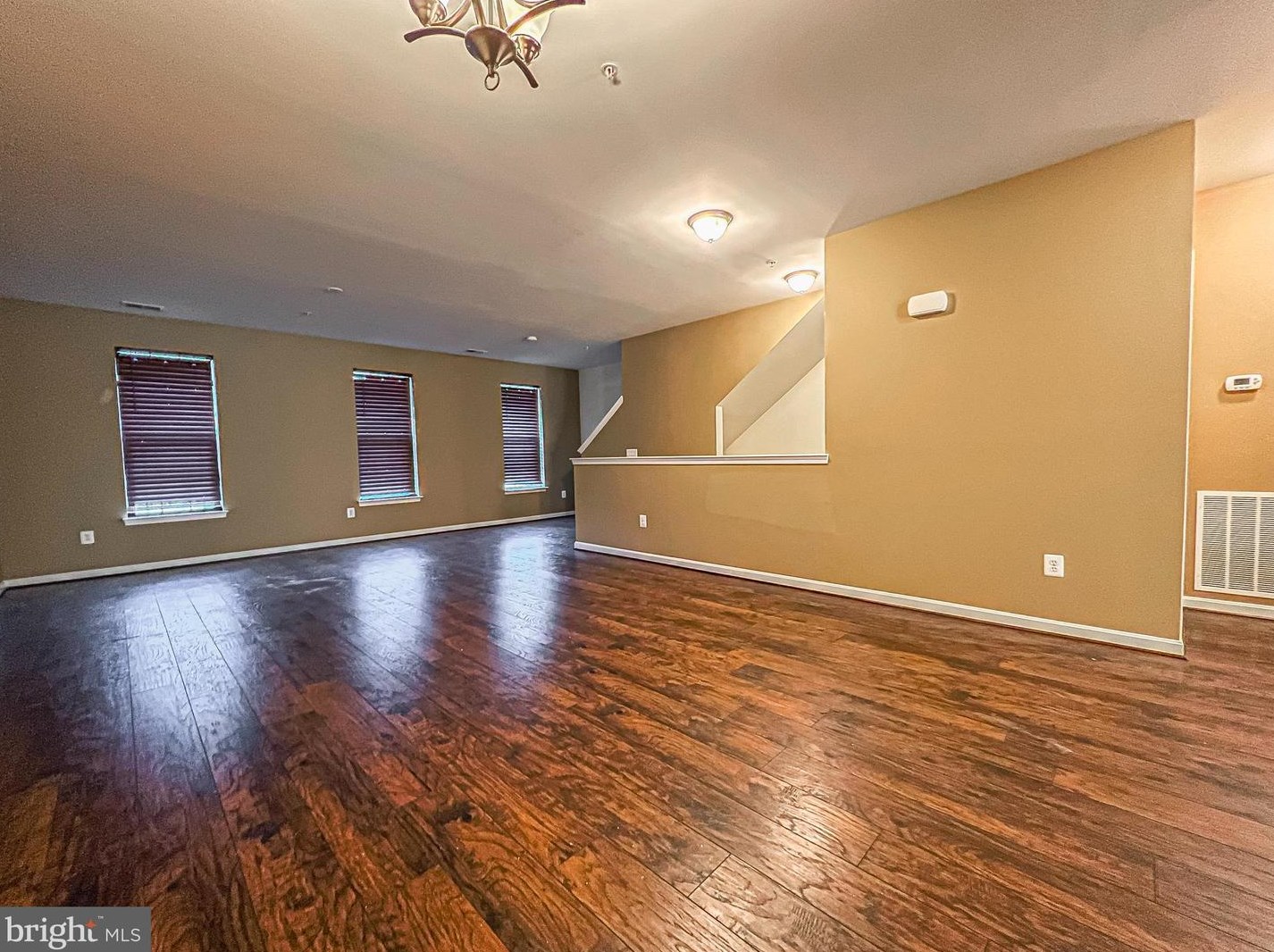 9535 Center St, Manassas, VA 20110