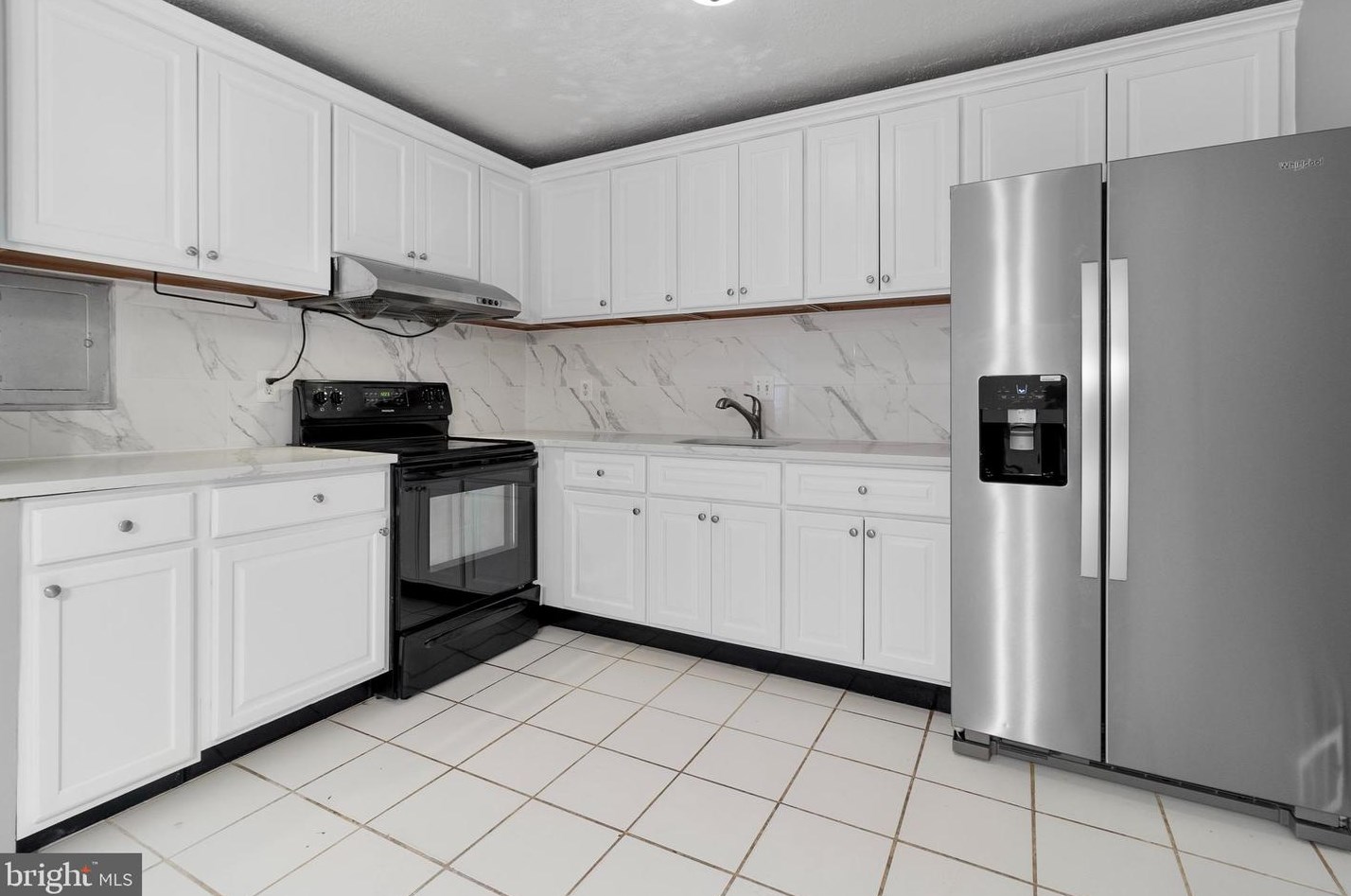 9212 Hood Rd, Manassas, VA 20110-5994