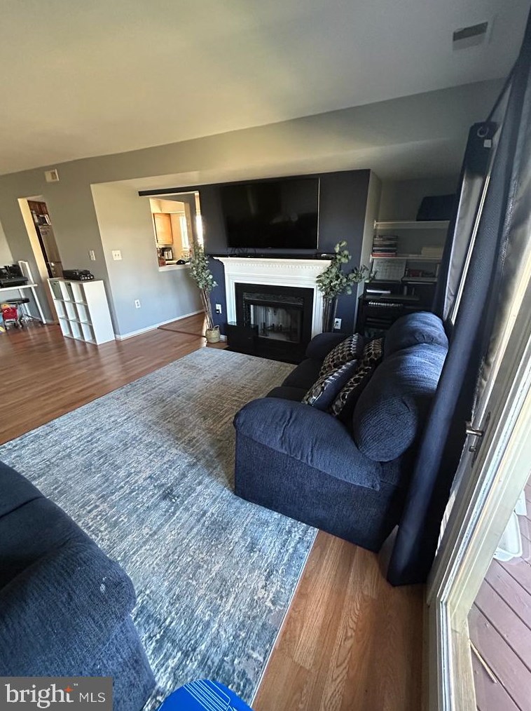 9916 Grapewood Ct, Manassas VA  20110-3838 exterior