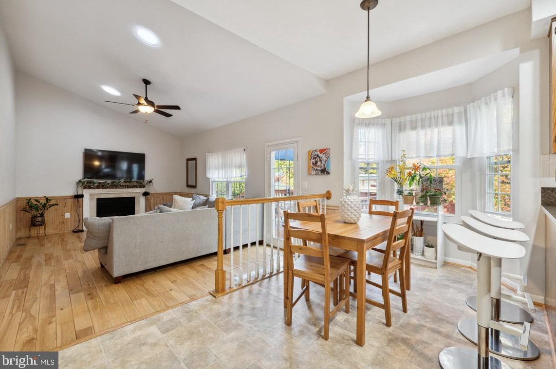 9847 Clark Pl, Manassas VA  20110-5764 exterior
