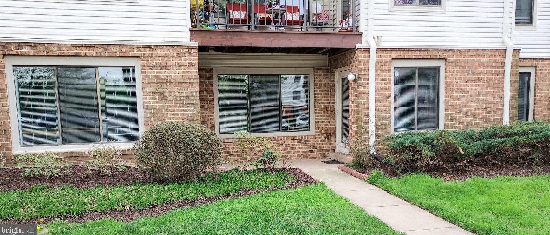 8374 Buttress Ln #104, Manassas, VA 20110