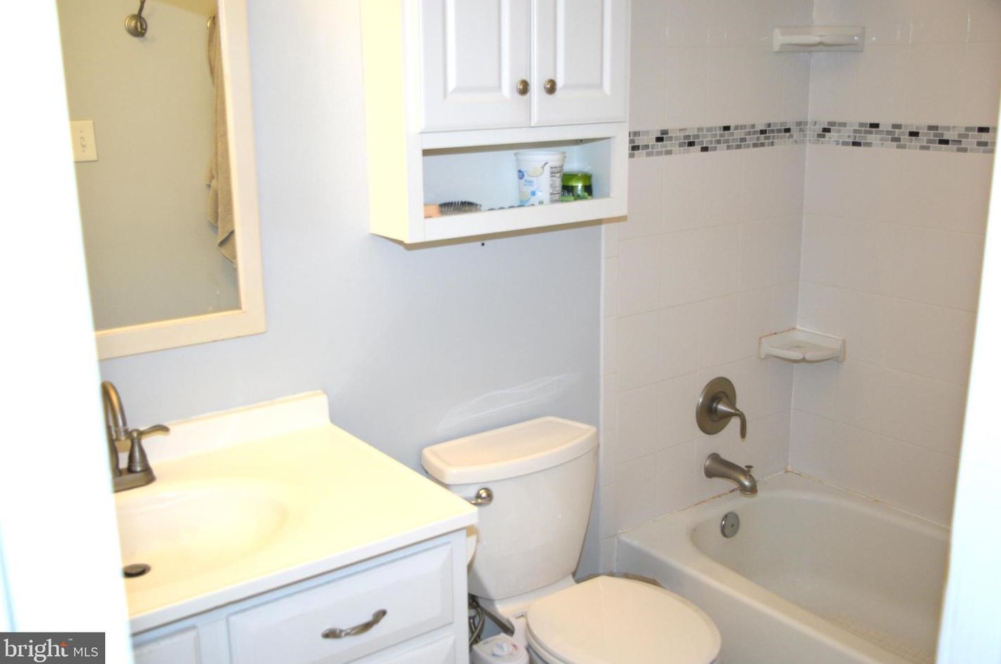 8910 Sweetbriar St, Manassas VA  20110-3818 exterior
