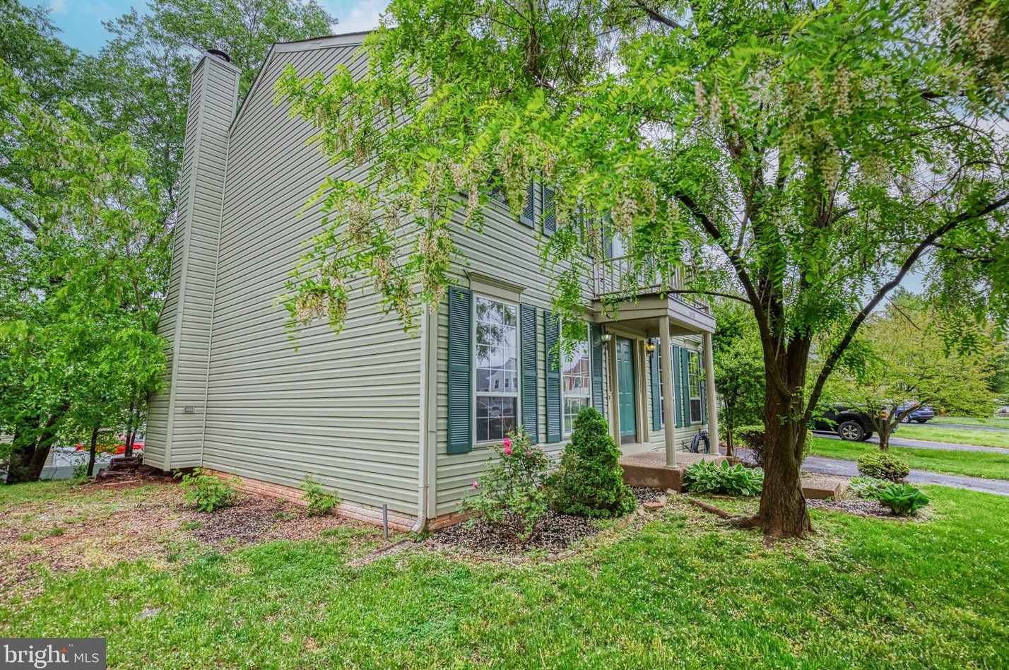 10278 Racquet Cir, Manassas, VA 20110