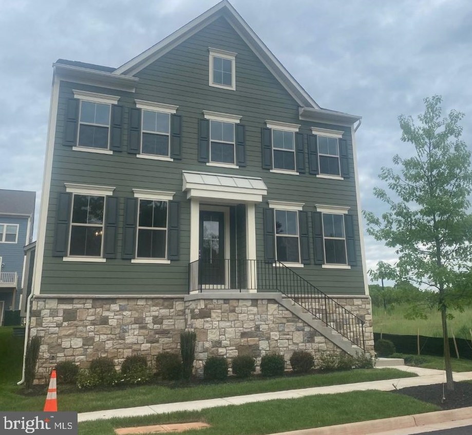 9613 Jefferson St, Manassas, VA 20110-5633