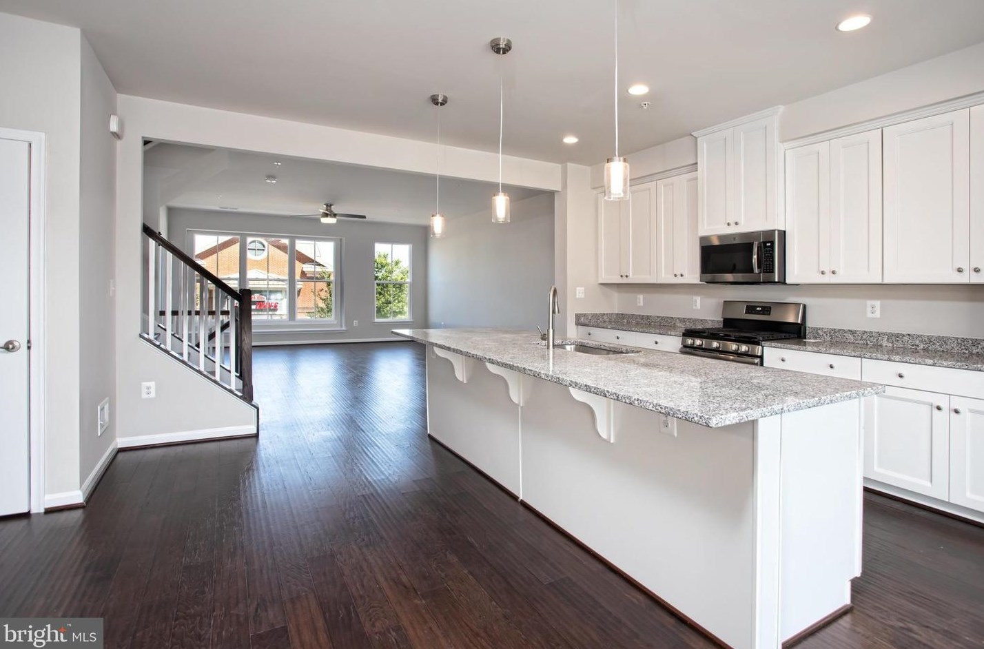 10086 Market St, Manassas VA  20110 exterior