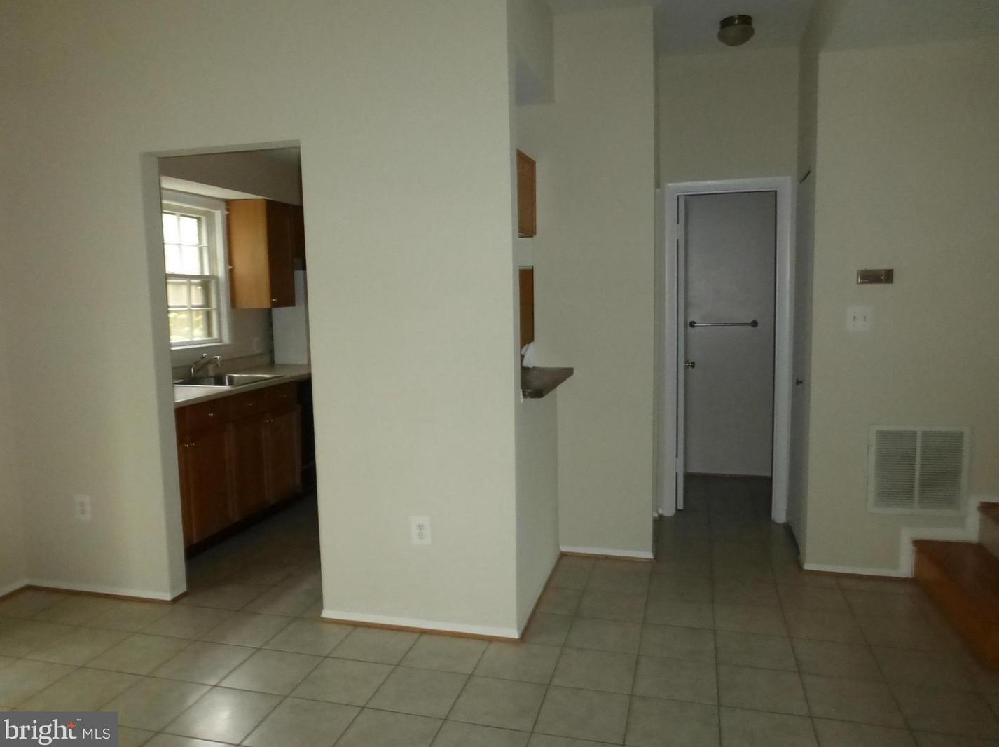 8994 Bonham Cir, Manassas VA  20110-4293 exterior