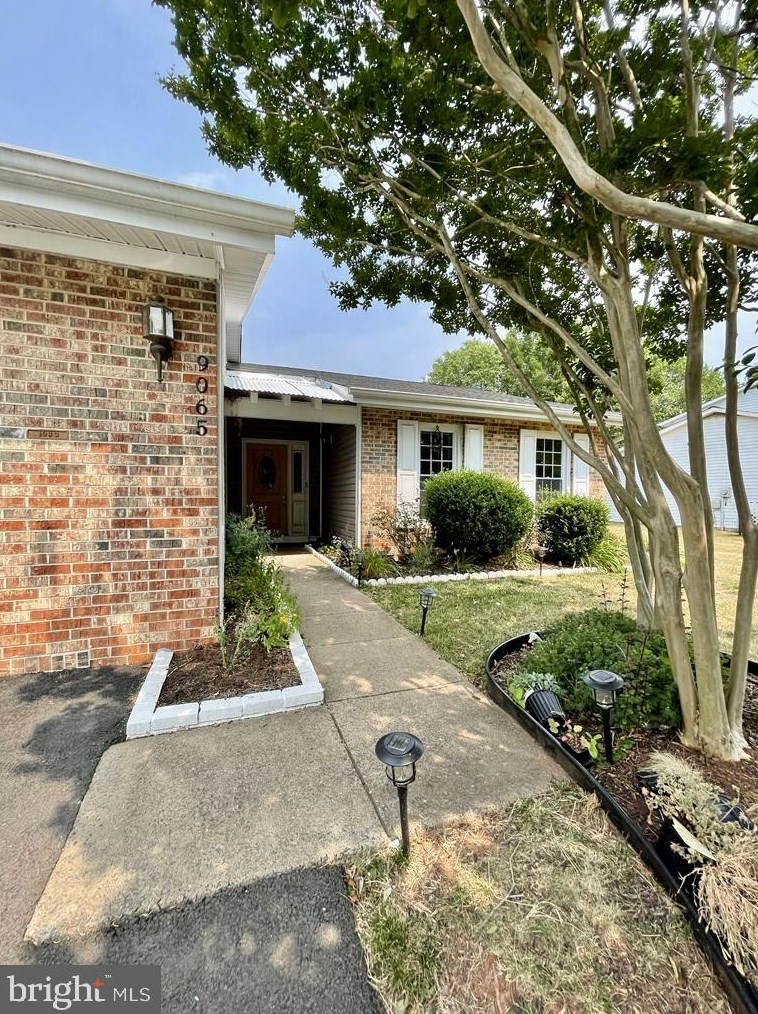 9065 Park Ave, Manassas, VA 20110