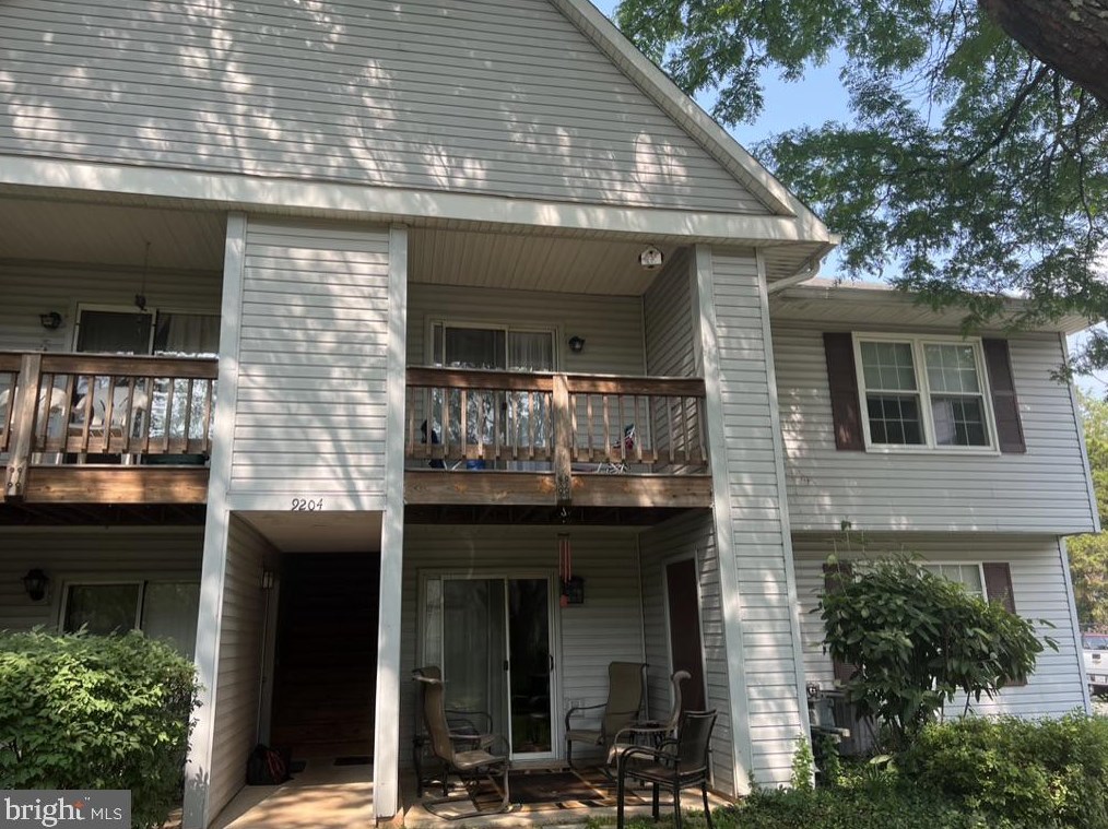 9204 Azure Ct #202, Manassas, VA 20110