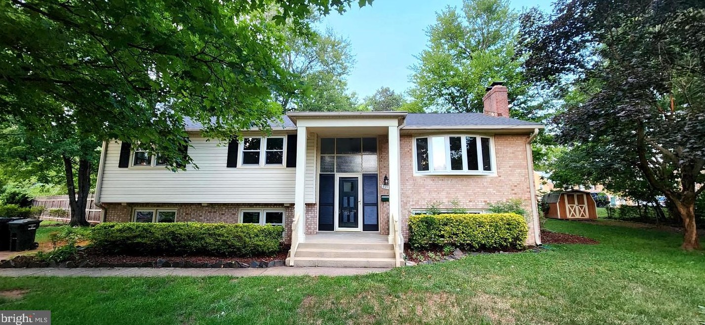 9215 Peabody St, Manassas, VA 20110