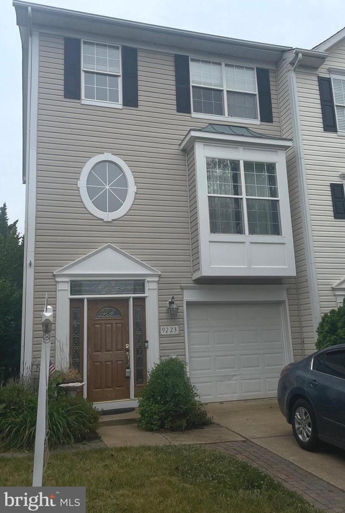 9223 Acer Ln, Manassas, VA 20110