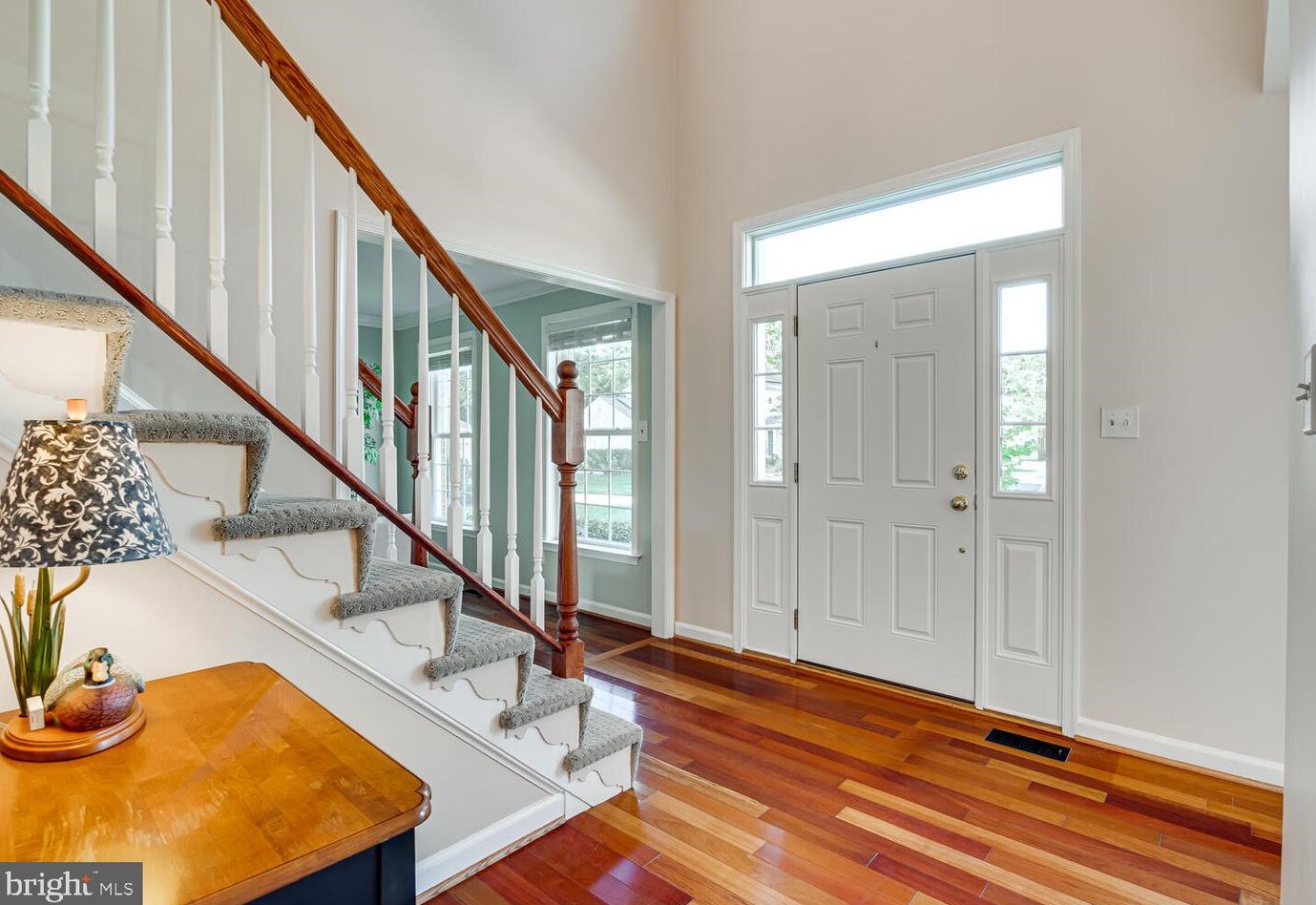 8627 Hollowbrook Way, Manassas VA  20110-7010 exterior