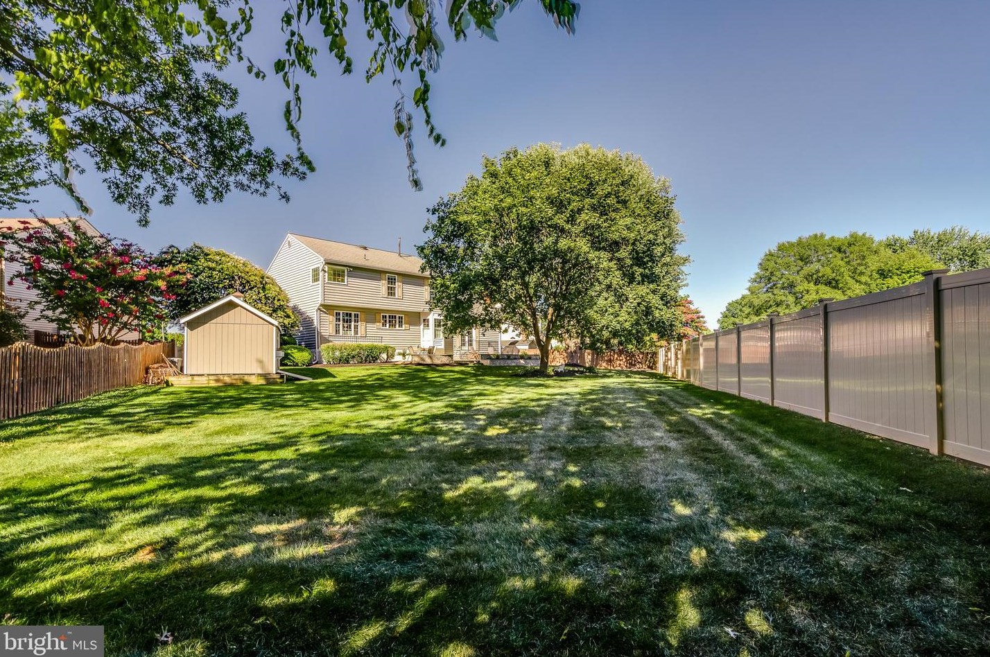 8627 Hollowbrook Way, Manassas VA  20110-7010 exterior