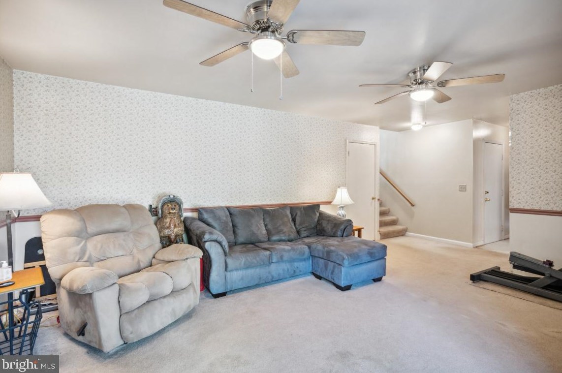 10123 Wimbledon Ct, Manassas VA 20110-2186 exterior