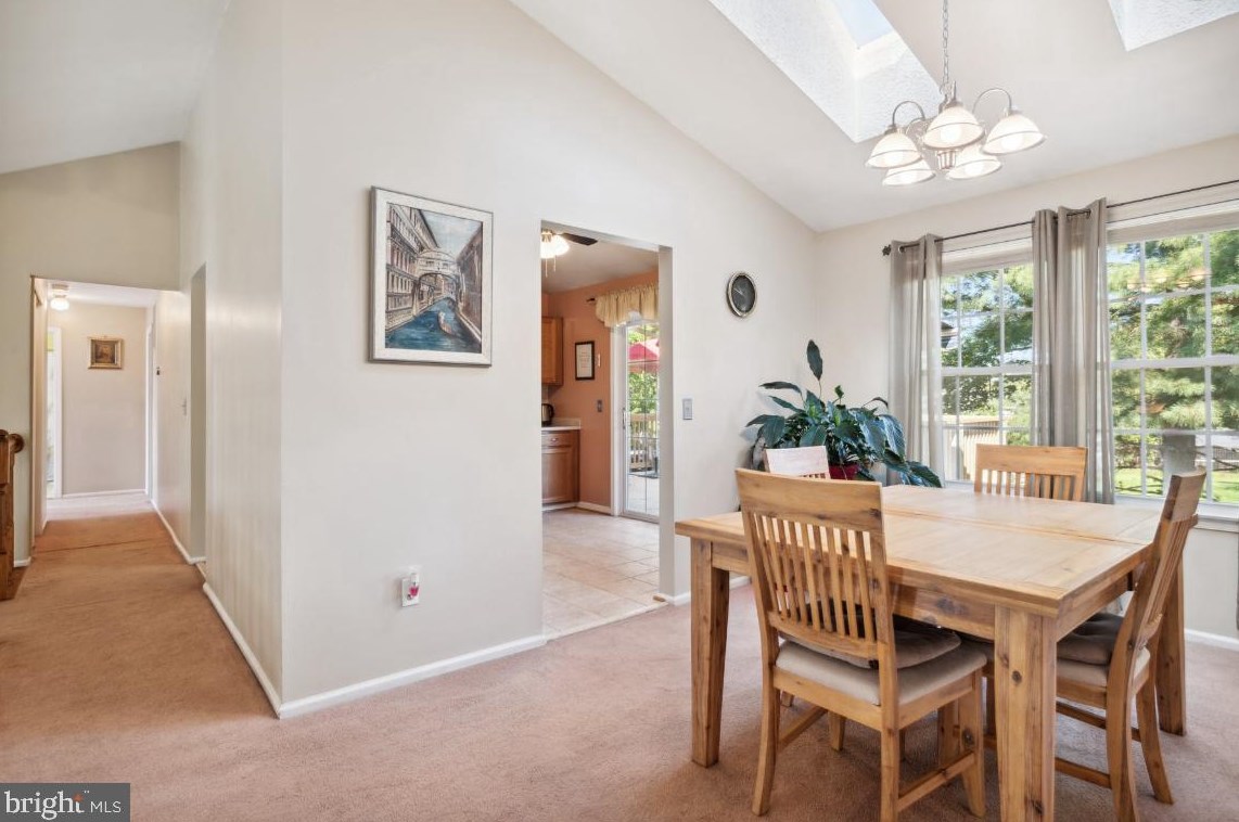 10123 Wimbledon Ct, Manassas VA 20110-2186 exterior