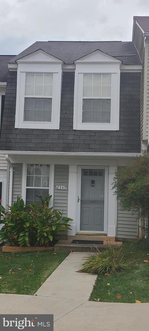 8343 Felsted Ln, Manassas, VA 20110-4557