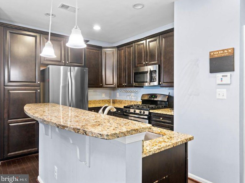 9537 Mine Gap Way, Manassas, VA 20110