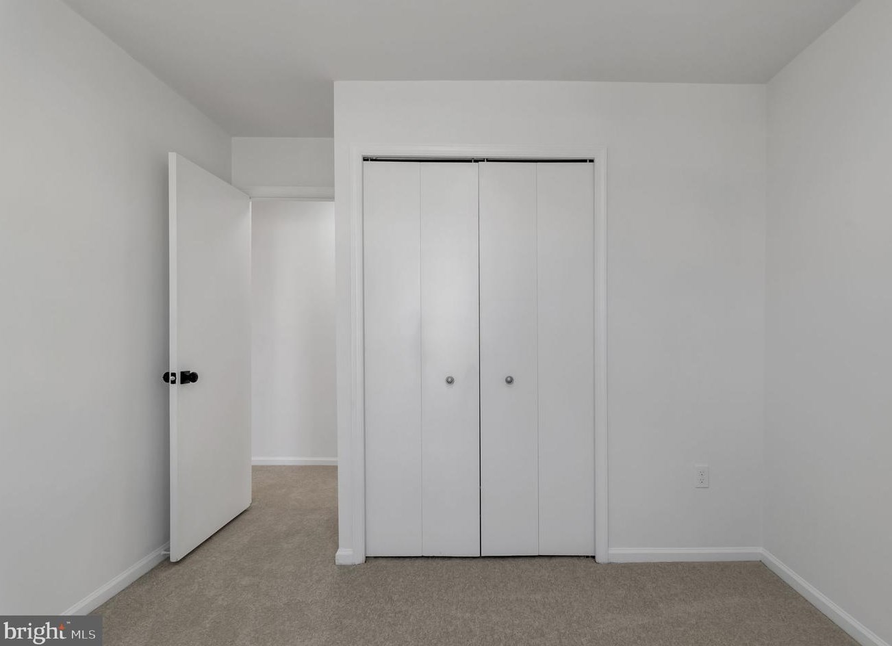 9007 Miles Pl, Manassas VA 20110-4210 exterior