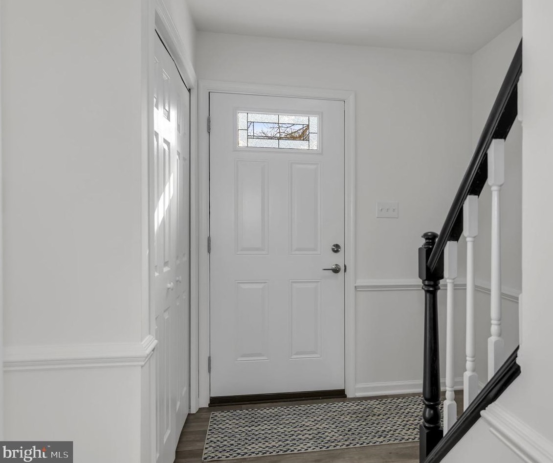 9007 Miles Pl, Manassas VA 20110-4210 exterior