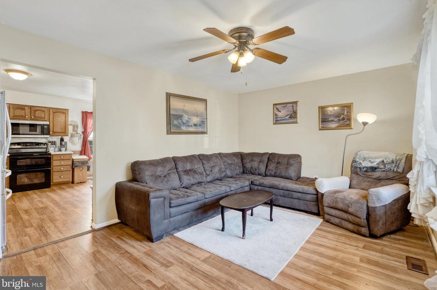 9193 Winterset Dr, Manassas VA 20110 exterior