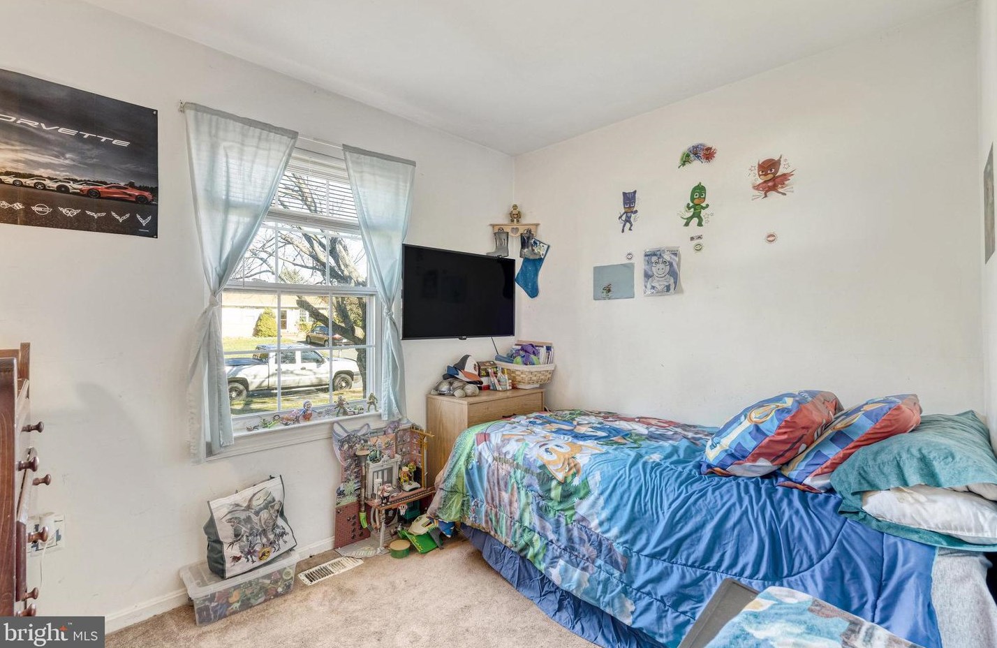 9193 Winterset Dr, Manassas VA 20110 exterior