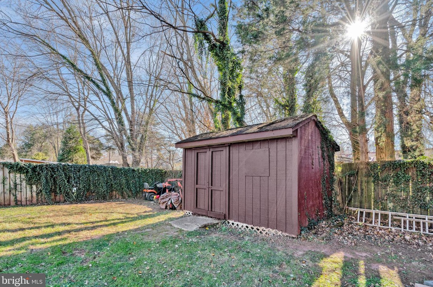 9193 Winterset Dr, Manassas VA 20110 exterior