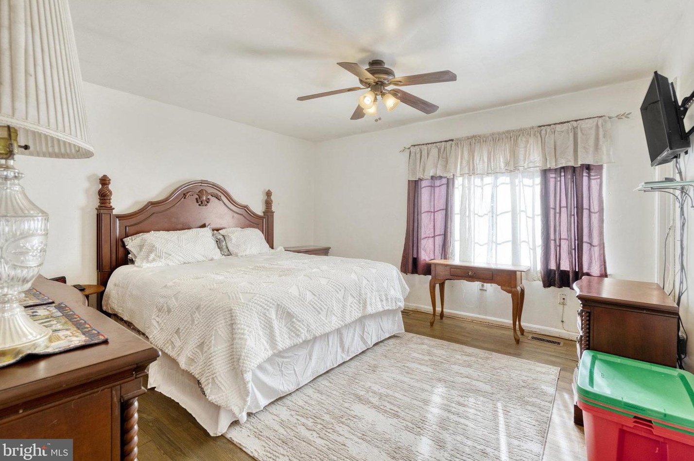 9193 Winterset Dr, Manassas VA 20110 exterior