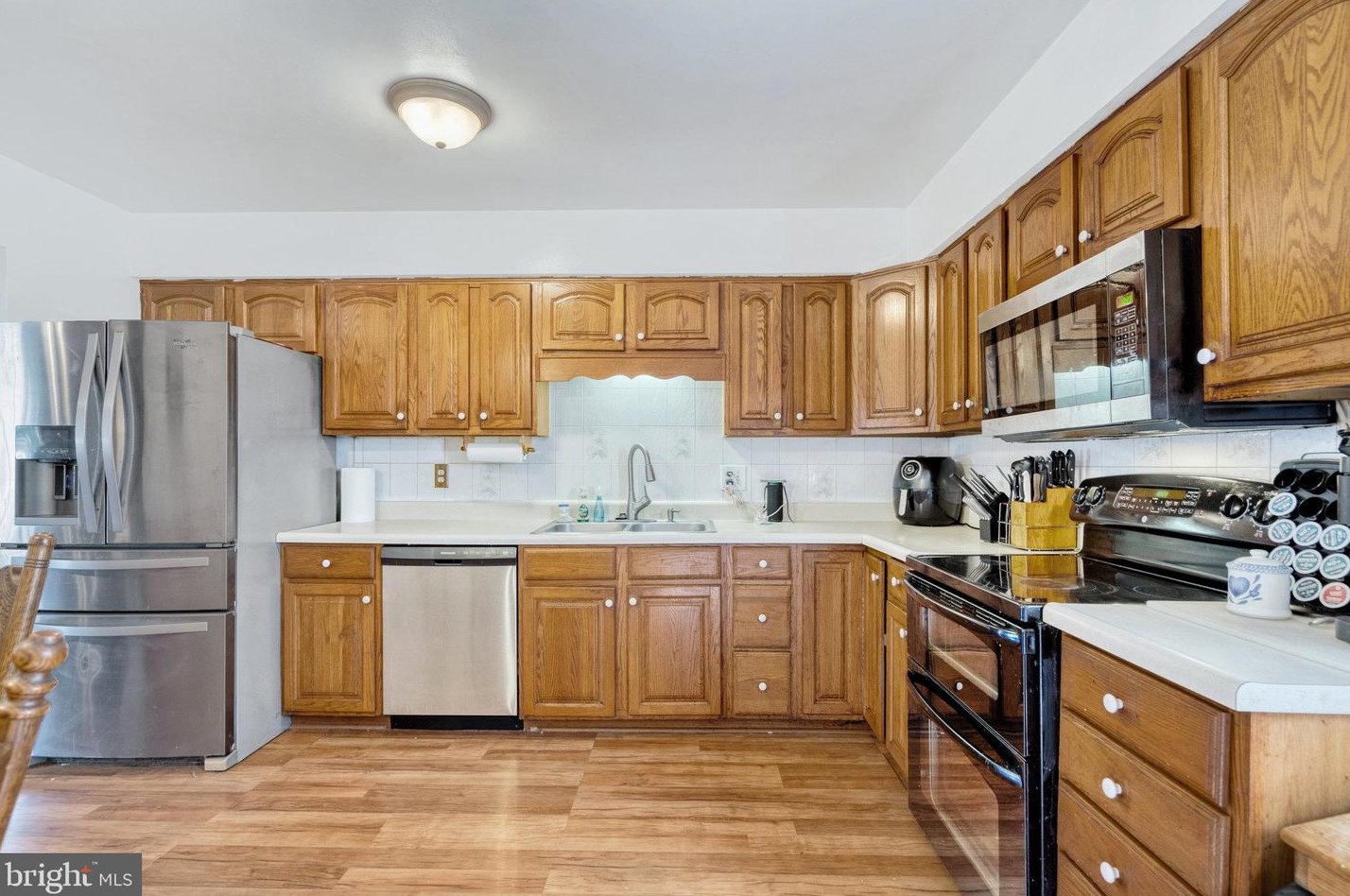 9193 Winterset Dr, Manassas VA 20110 exterior