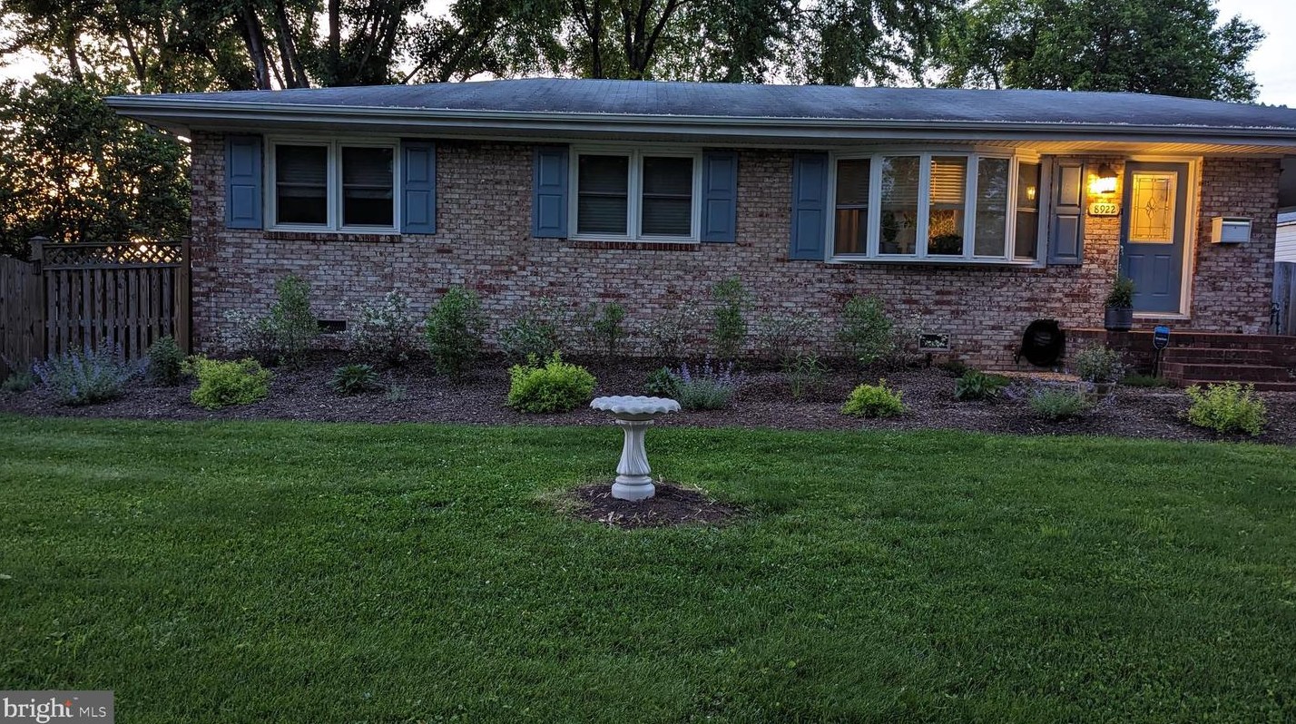 8922 Virginia Ave, Manassas VA  20110-6120 exterior